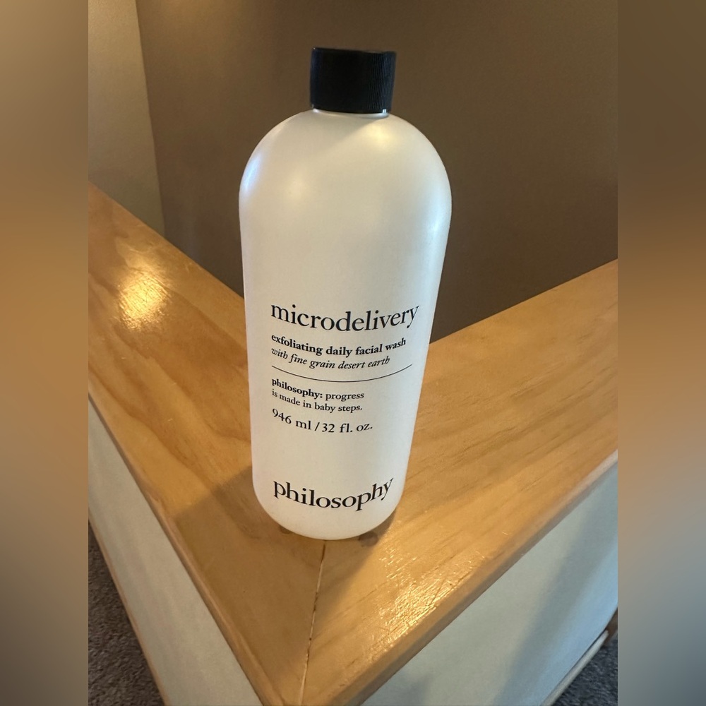 Philosophy Microdelivery Exfoliating Facial Wash 32 fl. oz. - NWT/Sealed